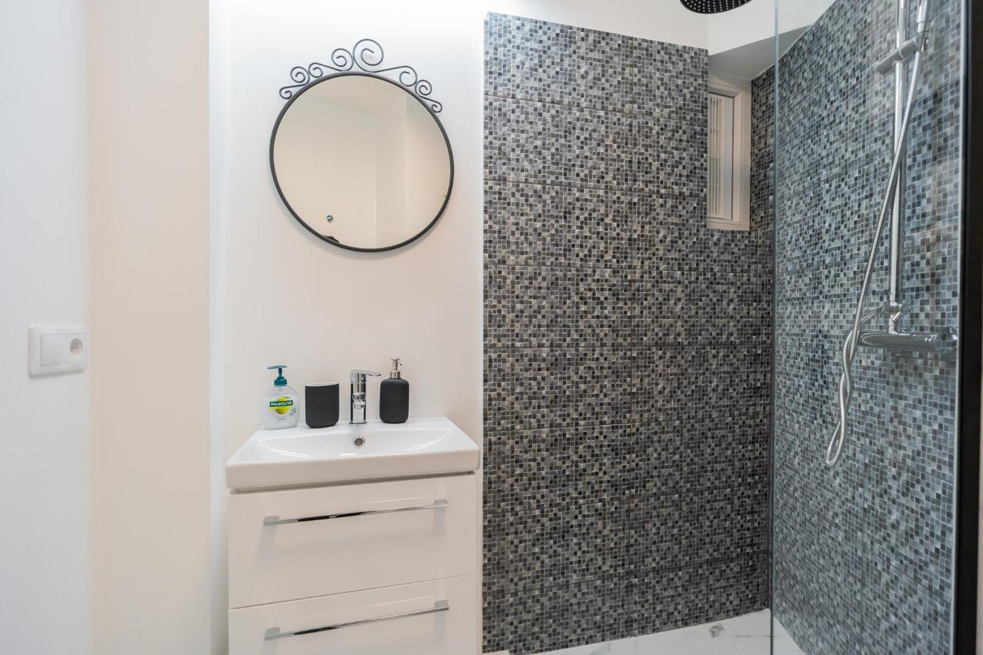 Urban Pearl - Old Town - Unique 4Br/3Ba Apartment بوخارست المظهر الخارجي الصورة